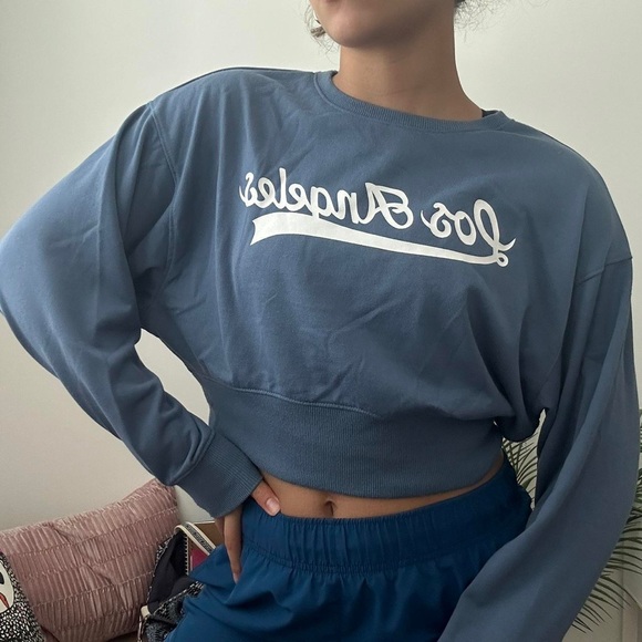 H&M Cropped Crew Neck - Picture 3 of 4